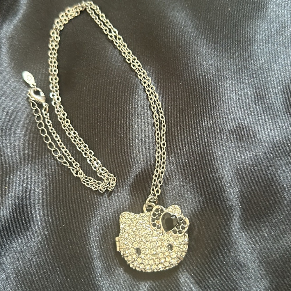Vintage Hello Kitty Locket Necklace